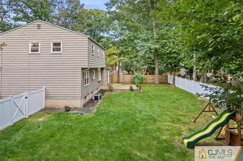 19 Dellview Dr, Edison, NJ 08820 photo 42