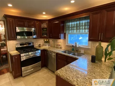 58 Brookside Rd, Edison, NJ 08817 photo 9