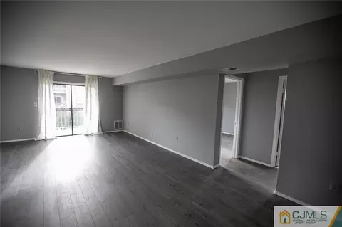 1416 Raspberry Ct, Edison, NJ 08817 photo 3