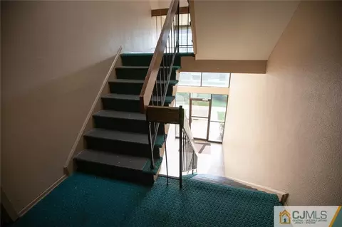 1416 Raspberry Ct, Edison, NJ 08817 photo 27