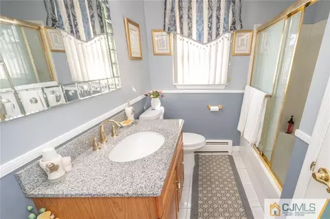 4 Taurus Ct, Edison, NJ 08820 photo 13