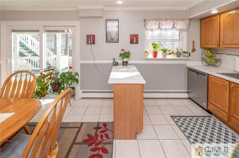 4 Taurus Ct, Edison, NJ 08820 photo 6