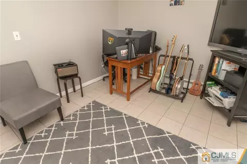 4 Taurus Ct, Edison, NJ 08820 photo 17