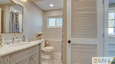 45 Middlesex Rd, Matawan, NJ 07747 photo 18