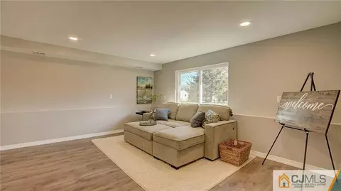 45 Middlesex Rd, Matawan, NJ 07747 photo 14
