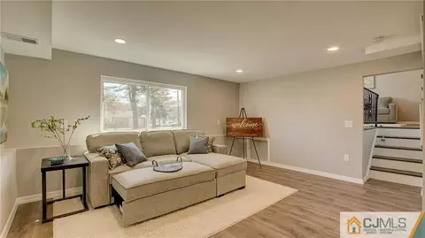 45 Middlesex Rd, Matawan, NJ 07747 photo 15