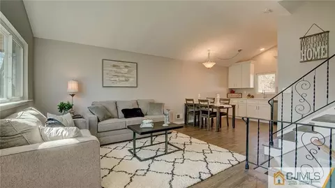 45 Middlesex Rd, Matawan, NJ 07747 photo 4