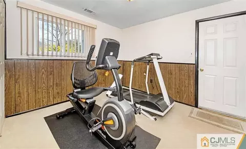 24 Princeton Dr, Middlesex, NJ 08846 photo 24
