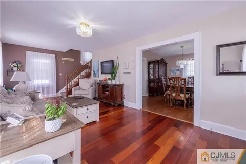 437 Runyon Ave, Middlesex, NJ 08846 photo 6