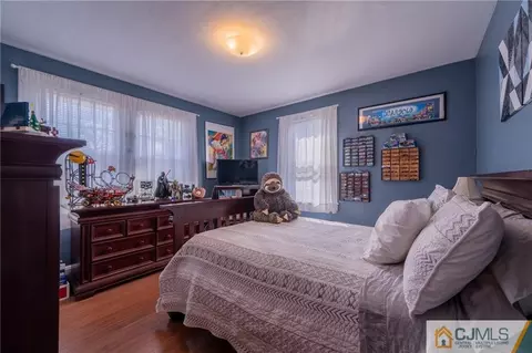437 Runyon Ave, Middlesex, NJ 08846 photo 16