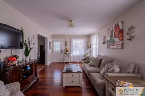 437 Runyon Ave, Middlesex, NJ 08846 photo 7