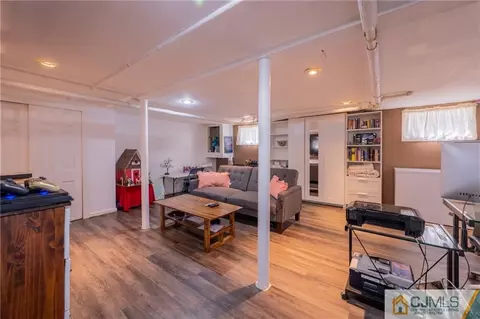 437 Runyon Ave, Middlesex, NJ 08846 photo 18