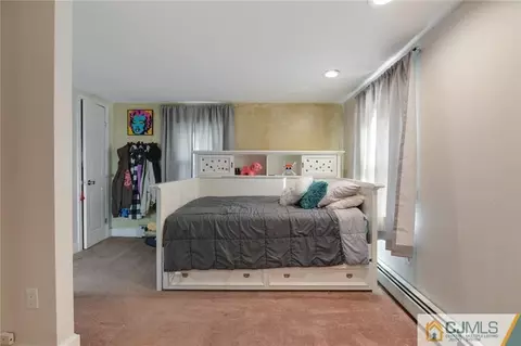 136 Main St, Helmetta, NJ 08828 photo 9
