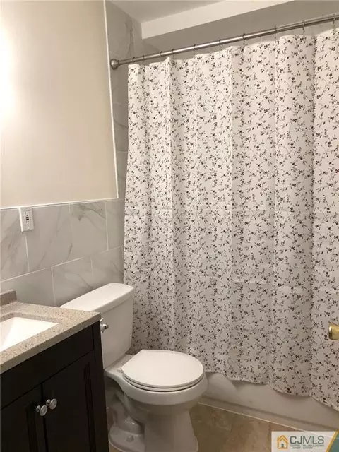 661 S 2nd St, Plainfield, NJ 07060 photo 4
