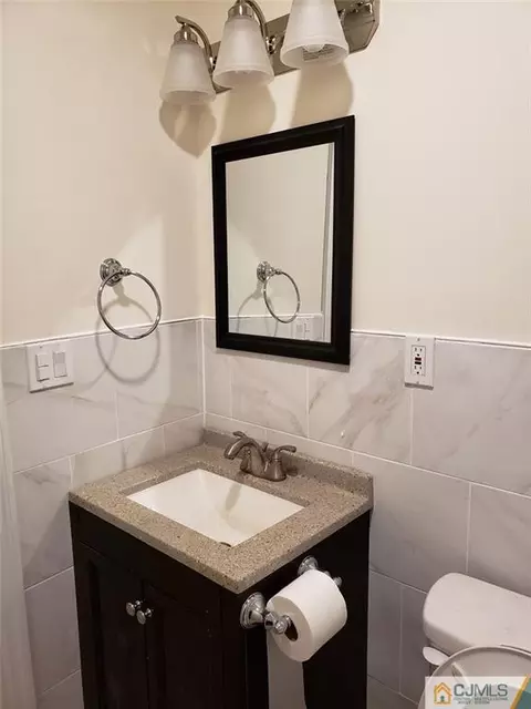 661 S 2nd St, Plainfield, NJ 07060 photo 6