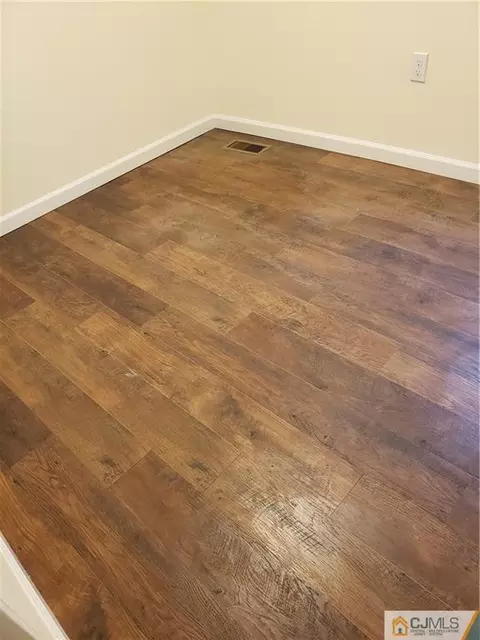 661 S 2nd St, Plainfield, NJ 07060 photo 8