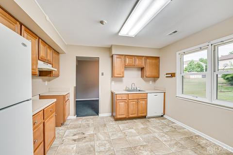 46 Roxy Ave, Edison, NJ 08820 photo 12