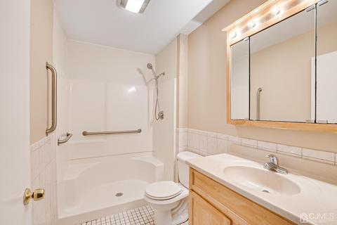 46 Roxy Ave, Edison, NJ 08820 photo 21