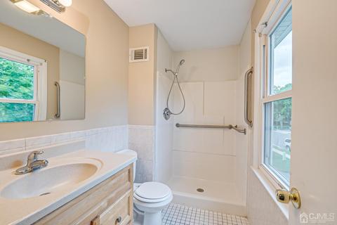 46 Roxy Ave, Edison, NJ 08820 photo 25