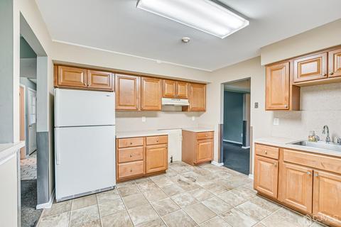 46 Roxy Ave, Edison, NJ 08820 photo 13