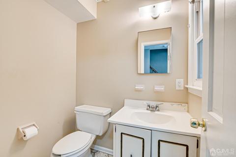46 Roxy Ave, Edison, NJ 08820 photo 18