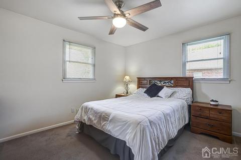 562 W Pershing Ave, Middlesex, NJ 08846 photo 15