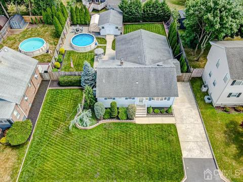 562 W Pershing Ave, Middlesex, NJ 08846 photo 23