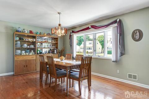 562 W Pershing Ave, Middlesex, NJ 08846 photo 11
