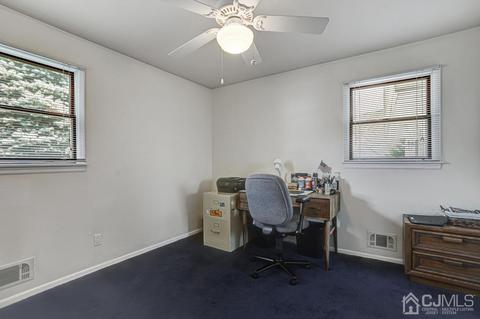 562 W Pershing Ave, Middlesex, NJ 08846 photo 16