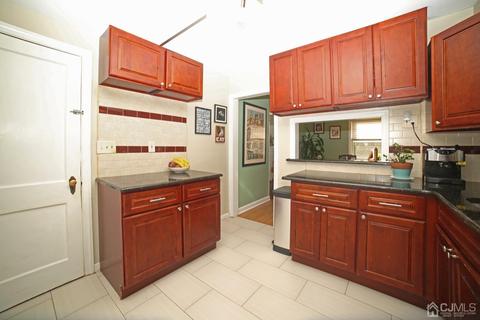 224 Greene Ave, Middlesex, NJ 08846 photo 10
