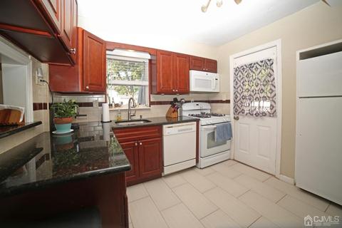 224 Greene Ave, Middlesex, NJ 08846 photo 8