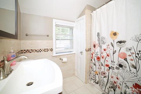 224 Greene Ave, Middlesex, NJ 08846 photo 22