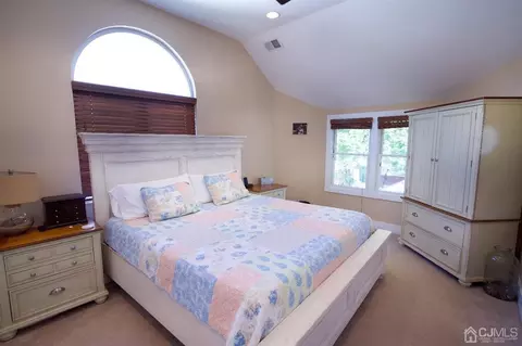 8 John St, Helmetta, NJ 08828 photo 11