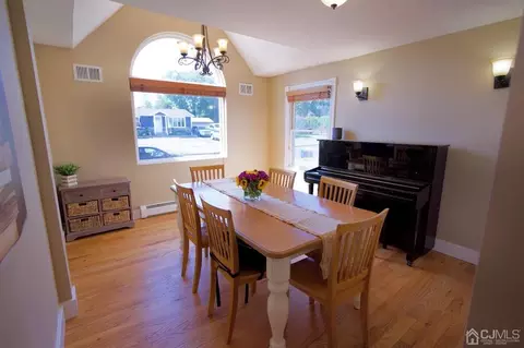 8 John St, Helmetta, NJ 08828 photo 5