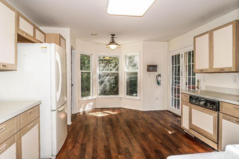 5 Eagle Ct, Old Bridge, NJ 08857 photo 12