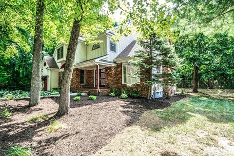 5 Eagle Ct, Old Bridge, NJ 08857 photo 3