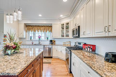 164 Parsonage Rd, Edison, NJ 08837 photo 8