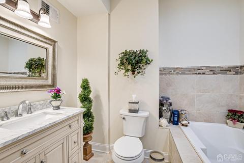 164 Parsonage Rd, Edison, NJ 08837 photo 11