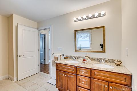 164 Parsonage Rd, Edison, NJ 08837 photo 23