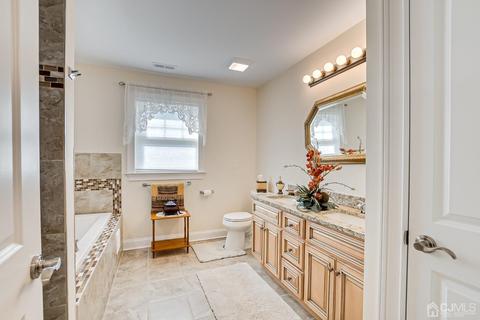 164 Parsonage Rd, Edison, NJ 08837 photo 18