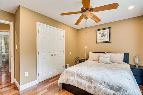 65 Calvert Ave E, Edison, NJ 08820 photo 38