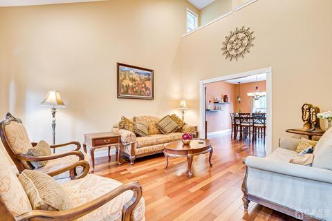 65 Calvert Ave E, Edison, NJ 08820 photo 7