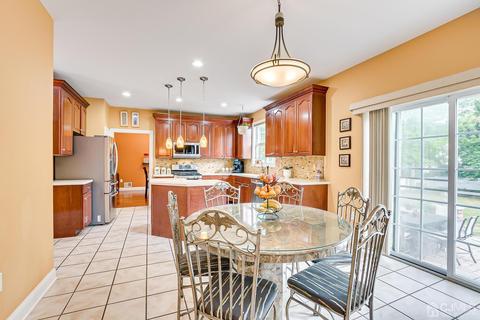 65 Calvert Ave E, Edison, NJ 08820 photo 19