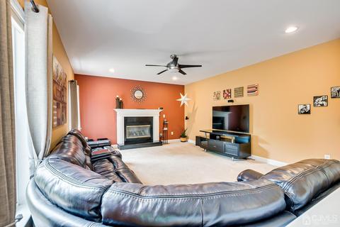 65 Calvert Ave E, Edison, NJ 08820 photo 24