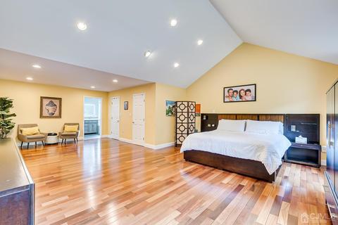 65 Calvert Ave E, Edison, NJ 08820 photo 32
