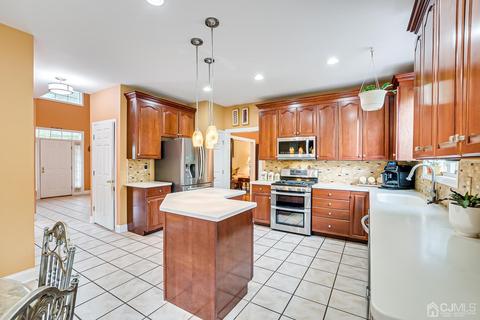 65 Calvert Ave E, Edison, NJ 08820 photo 15