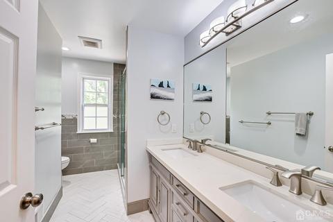 65 Calvert Ave E, Edison, NJ 08820 photo 41