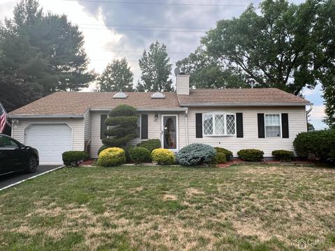 43 Roxy Ave, Edison, NJ 08820 photo 1