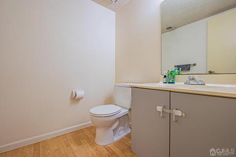 67 Westgate Dr, Edison, NJ 08820 photo 16