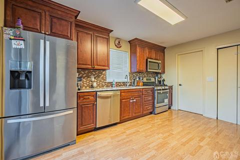 67 Westgate Dr, Edison, NJ 08820 photo 11
